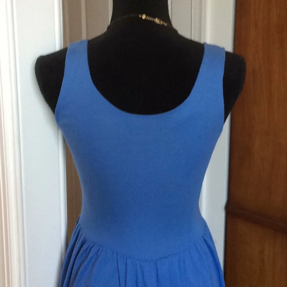 🌷 Another cute tank dress with flowy skirt - Picture 3 of 4